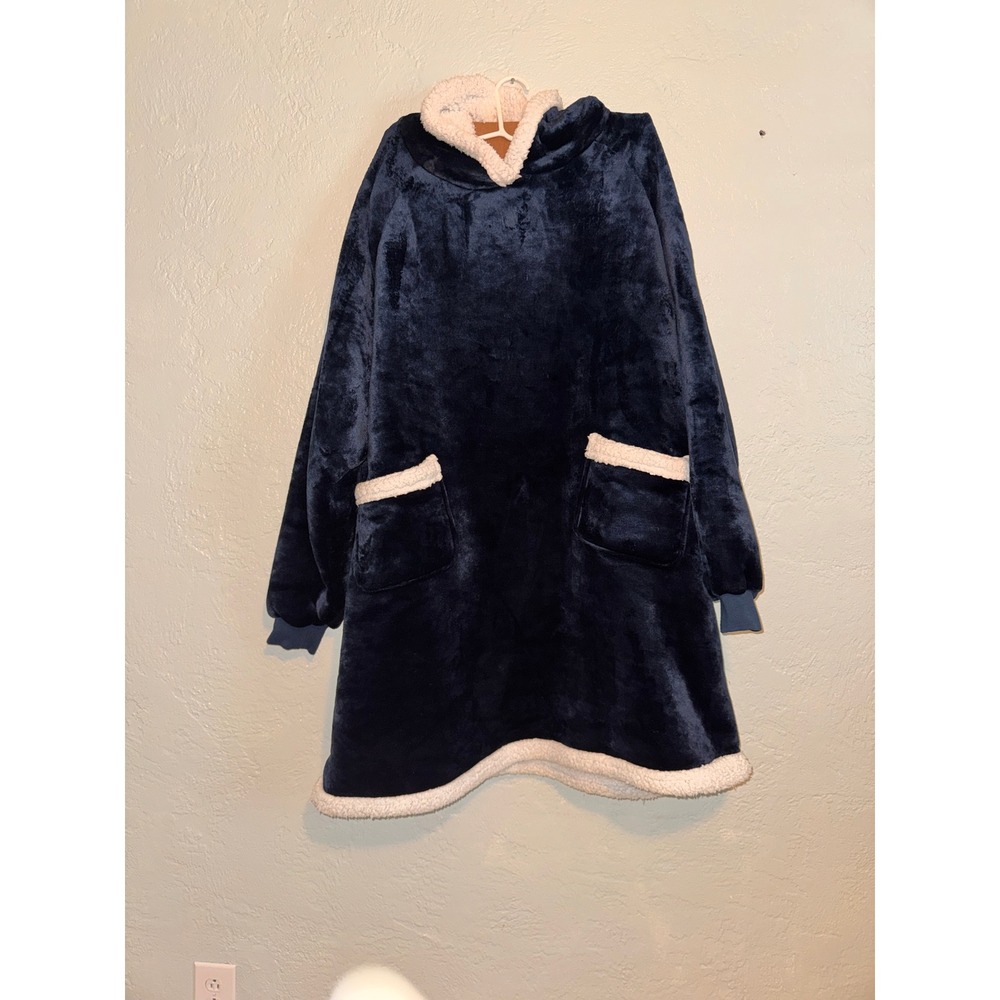 BedSure‎ Plush Hooded Blanket Navy Blue Sherpa Lined Oversized Wearable